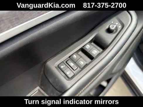 Used 2023 Jeep Grand Cherokee Limited AWD/4WD image 17