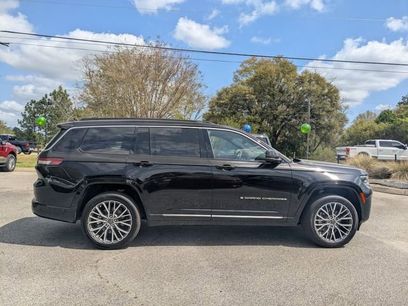 New 2026 Jeep Grand Cherokee L Summit w/ Rear Seat Video Group I