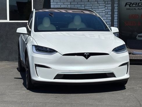 Used 2022 Tesla Model X AWD/4WD image 3