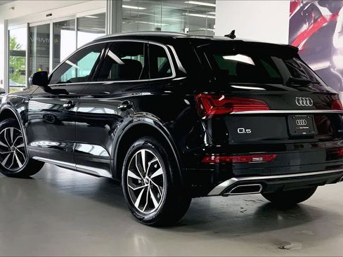 Certified 2023 Audi Q5 2.0T Premium Plus w/ Premium Plus Package AWD/4WD image 4