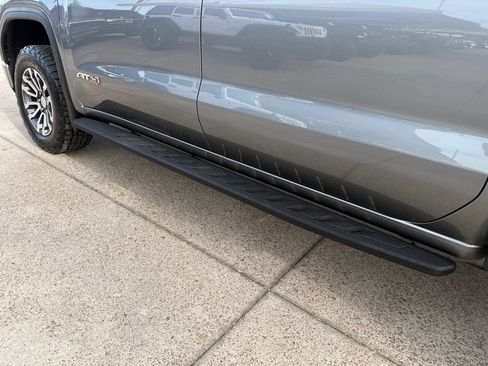 Used 2021 GMC Sierra 1500 AT4 w/ Driver Alert Package I image 9