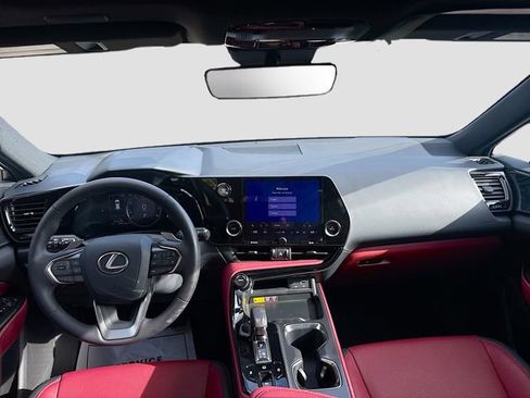 Used 2025 Lexus NX 250 FWD w/ Towing Package (2000 Lbs) image 16