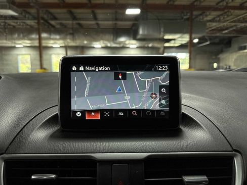 Used 2016 MAZDA MAZDA3 i Grand Touring image 20