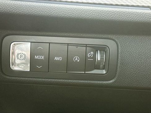 New 2026 Chevrolet Traverse High Country w/ LPO, Floor Liner Package image 10