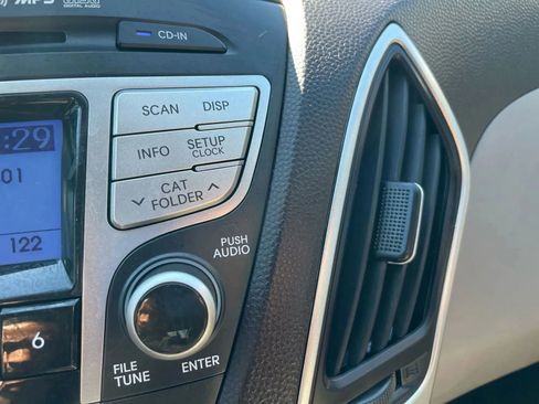 Used 2013 Hyundai Tucson GLS AWD/4WD image 41