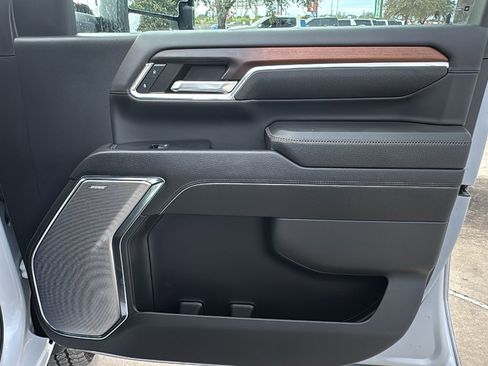 Used 2024 GMC Sierra 2500 Denali w/ Denali Reserve Package image 29