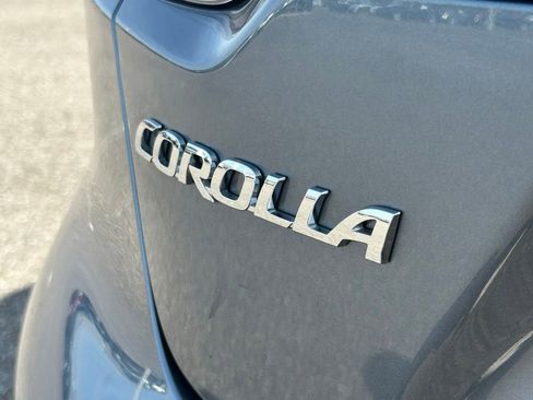 Used 2025 Toyota Corolla LE FWD image 54