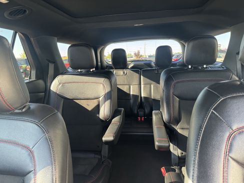 Certified 2022 Ford Explorer ST-Line w/ Class IV Trailer Tow Package AWD/4WD image 19