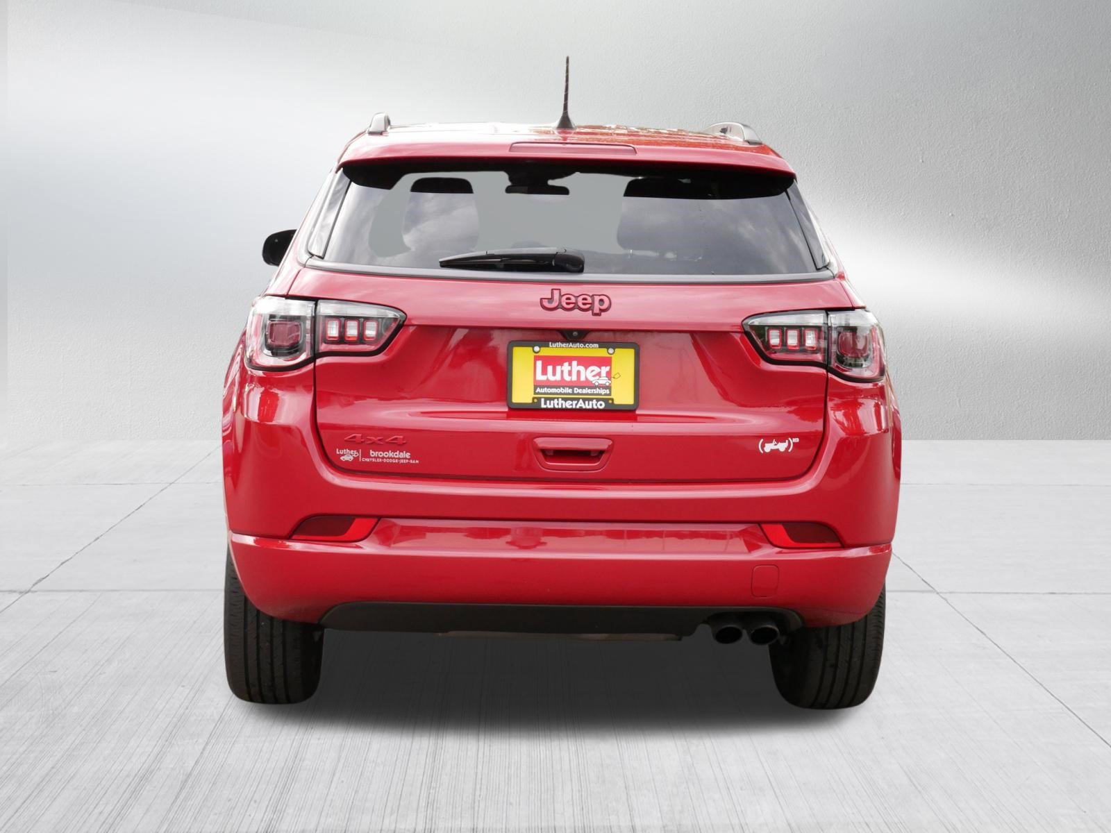 Certified 2022 Jeep Compass Limited AWD/4WD image 6