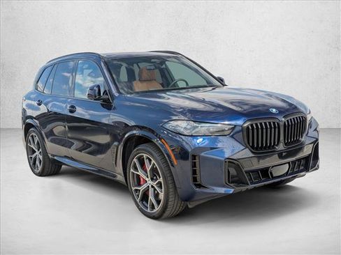 Used 2026 BMW X5 xDrive50e w/ M Sport Package AWD/4WD image 3