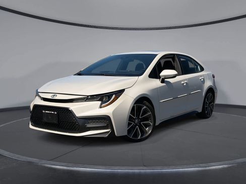 Used 2020 Toyota Corolla XSE image 1