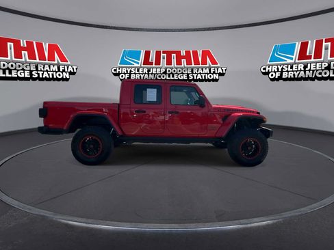 Used 2025 Jeep Gladiator Rubicon AWD/4WD image 9