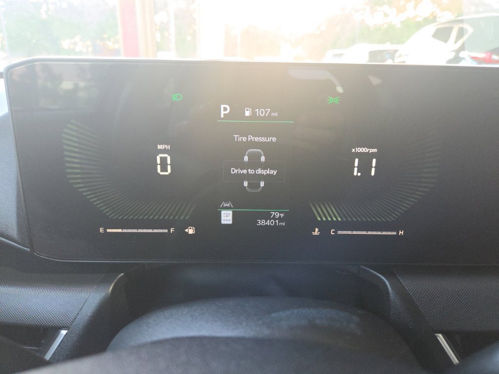 Used 2025 Kia K4 FWD image 2