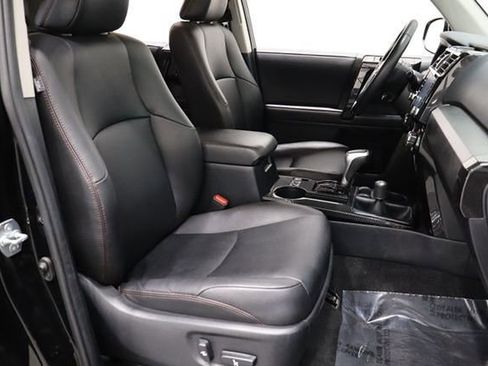 Used 2022 Toyota 4Runner TRD Off-Road Premium image 15