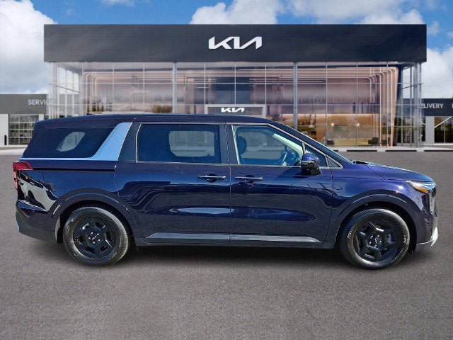 Certified 2026 Kia Carnival FWD image 7