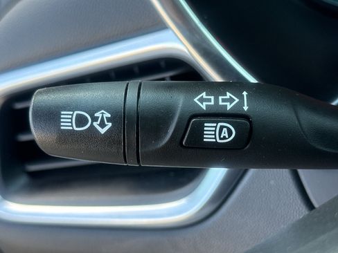 Used 2024 Chevrolet Equinox LT FWD image 19