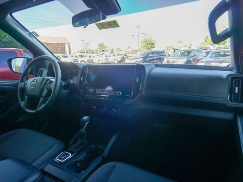 Used 2026 Nissan Frontier SV w/ All-Weather Content Package AWD/4WD image 14