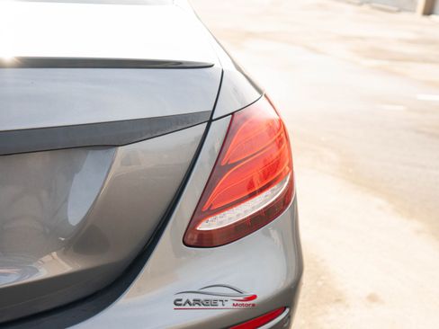 Used 2017 Mercedes-Benz E 300 4MATIC w/ Premium 2 Package image 44