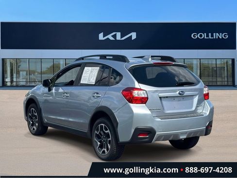 Used 2017 Subaru Crosstrek 2.0i Premium AWD/4WD image 4