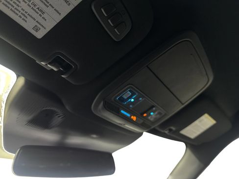 Used 2025 Ford Explorer ST-Line w/ Premium Package RWD image 74