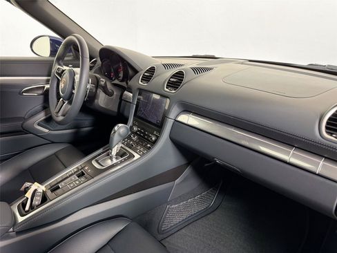 Certified 2025 Porsche 718 Boxster S RWD image 25