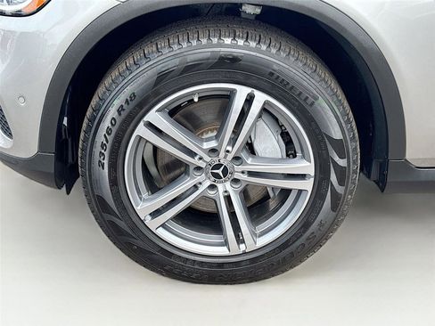 Used 2021 Mercedes-Benz GLC 300 4MATIC image 31