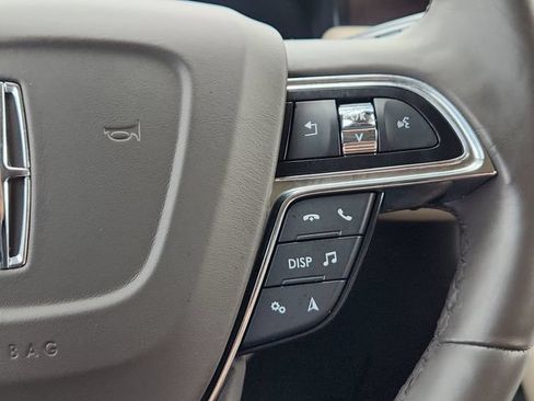 Used 2023 Lincoln Nautilus Reserve AWD/4WD image 42