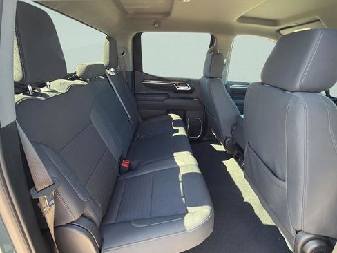 Used 2025 Chevrolet Silverado 1500 LT image 13