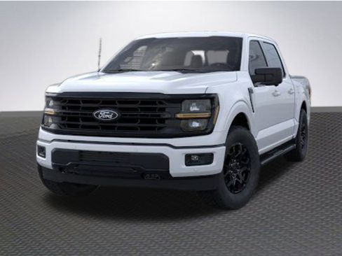 New 2026 Ford F150 XLT w/ Equipment Group 302A MID image 2