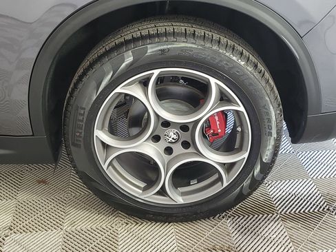 Used 2024 Alfa Romeo Stelvio Sprint image 18