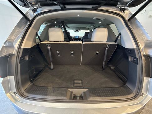 Used 2024 Honda Pilot Touring image 20