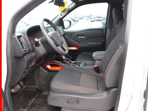 Certified 2022 Nissan Frontier PRO-4X w/ Technology Package image 15