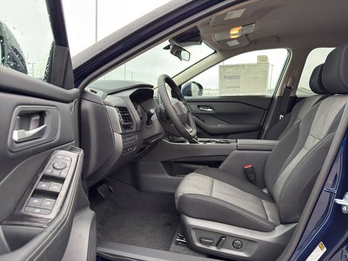 New 2026 Nissan Rogue SV image 11