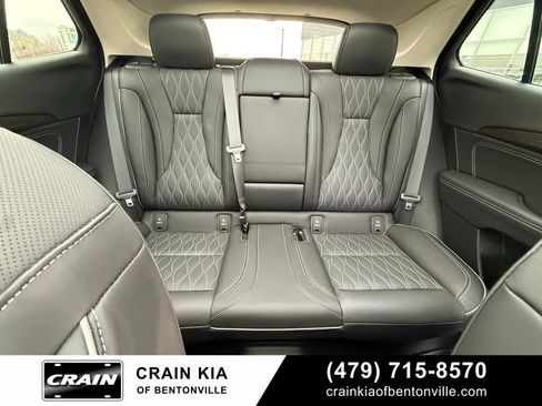 Used 2022 Buick Envision Avenir w/ Technology Package II FWD image 30