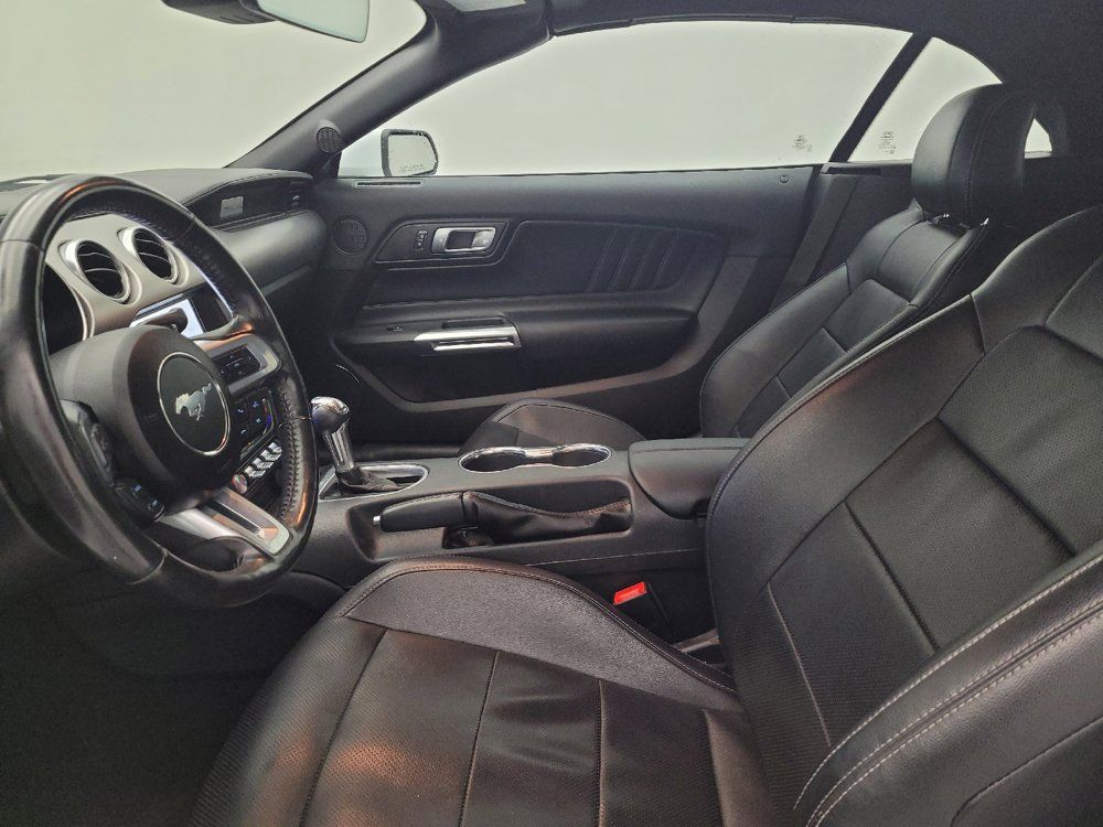 Used 2022 Ford Mustang Premium RWD image 17