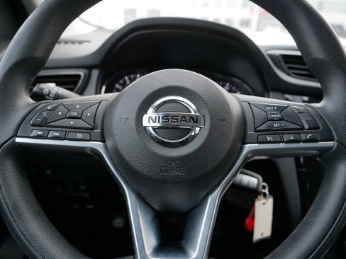 Certified 2022 Nissan Rogue Sport S image 25