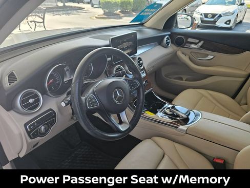 Used 2018 Mercedes-Benz GLC 300 4MATIC image 22