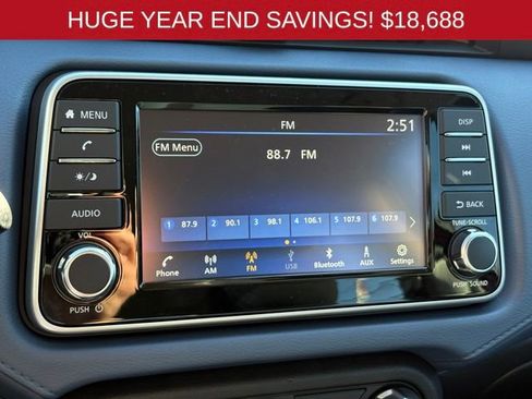 New 2025 Nissan Versa SV w/ Trunk Package FWD image 15