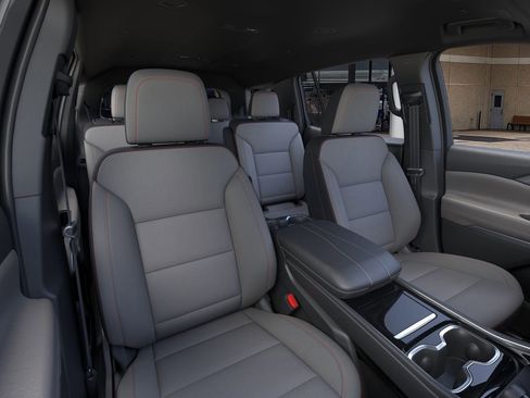 New 2026 Chevrolet Traverse LT image 16