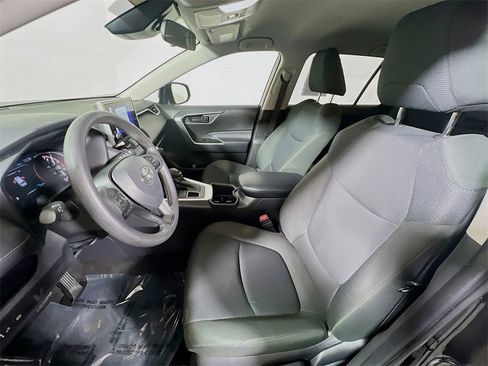 Certified 2025 Toyota RAV4 LE image 19