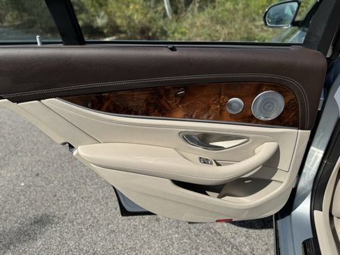 Used 2018 Mercedes-Benz E 400 4MATIC Wagon image 14