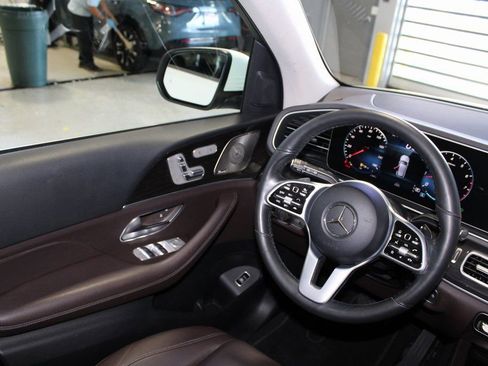 Used 2022 Mercedes-Benz GLE 350 4MATIC image 25