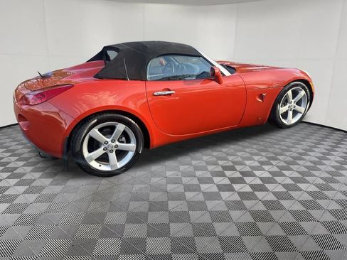 Used 2008 Pontiac Solstice GXP RWD image 10