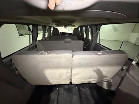 Used 2014 Chevrolet Express 2500 LS image 17
