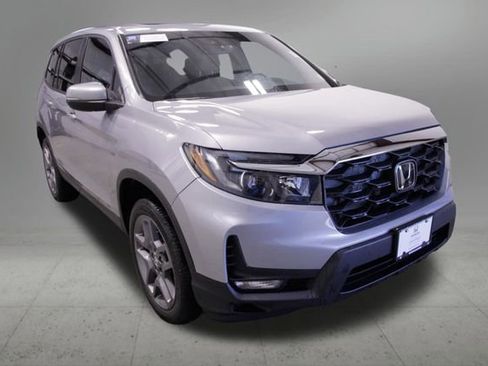 Certified 2023 Honda Passport EX-L image 9