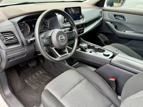 Used 2022 Nissan Rogue S AWD/4WD image 11