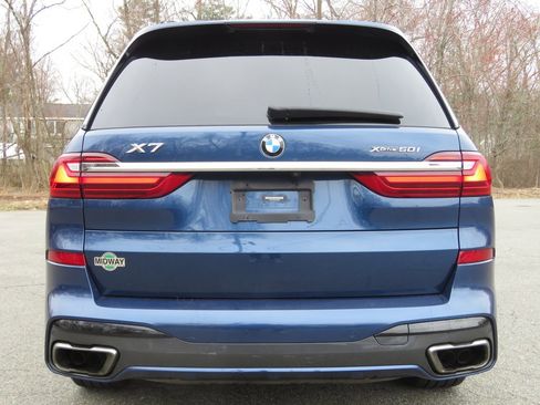 Used 2019 BMW X7 xDrive50i w/ M Sport Package AWD/4WD image 6