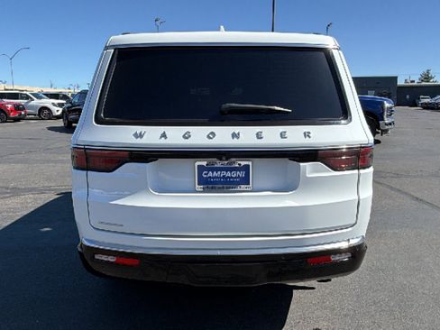Used 2023 Jeep Wagoneer 4WD w/ Convenience Group I image 4