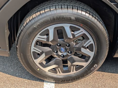 Certified 2025 Subaru Forester Premium AWD/4WD image 15