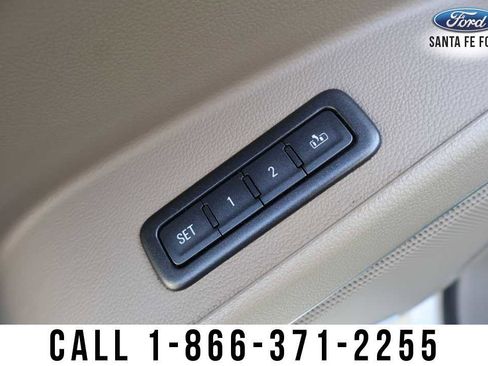 Used 2015 Chevrolet Suburban LT w/ Luxury Package RWD image 15